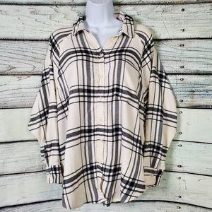 American Eagle Women’s Shirt S Black White Plaid Oversized Long Sleeve Flannel